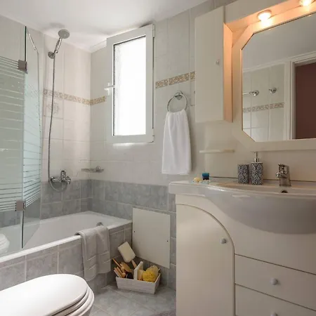 Rodanthi Hospitality Holiday home *